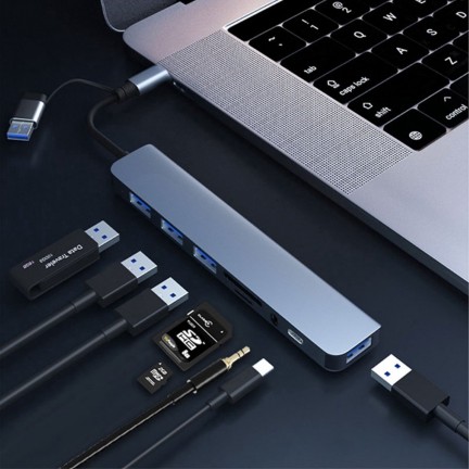 Type-C/USB 8-in-1 Hub USB 2.0*3 USB 3.0 USB-C SD Micro SD Audio