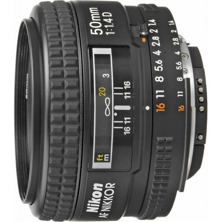  Nikon AF NIKKOR 50mm f/1.4D Lens