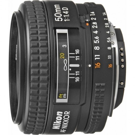  Nikon AF NIKKOR 50mm f/1.4D Lens