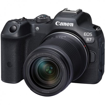 Canon EOS R7 + RF-S 18-150mm f/3.5-6.3 IS STM Kit