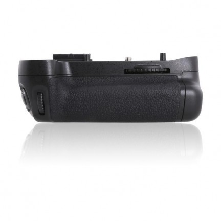 Meike Battery Grip Holder for Nikon D7100 D7200