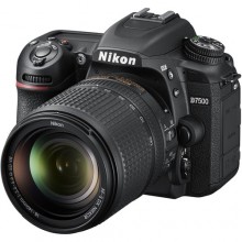 Nikon D7500 DSLR Camera with 18-140mm